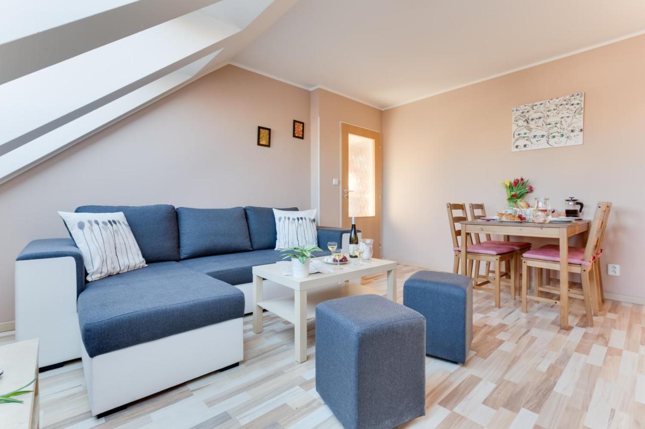 Jane'S Charming Apartment Прага Екстериор снимка